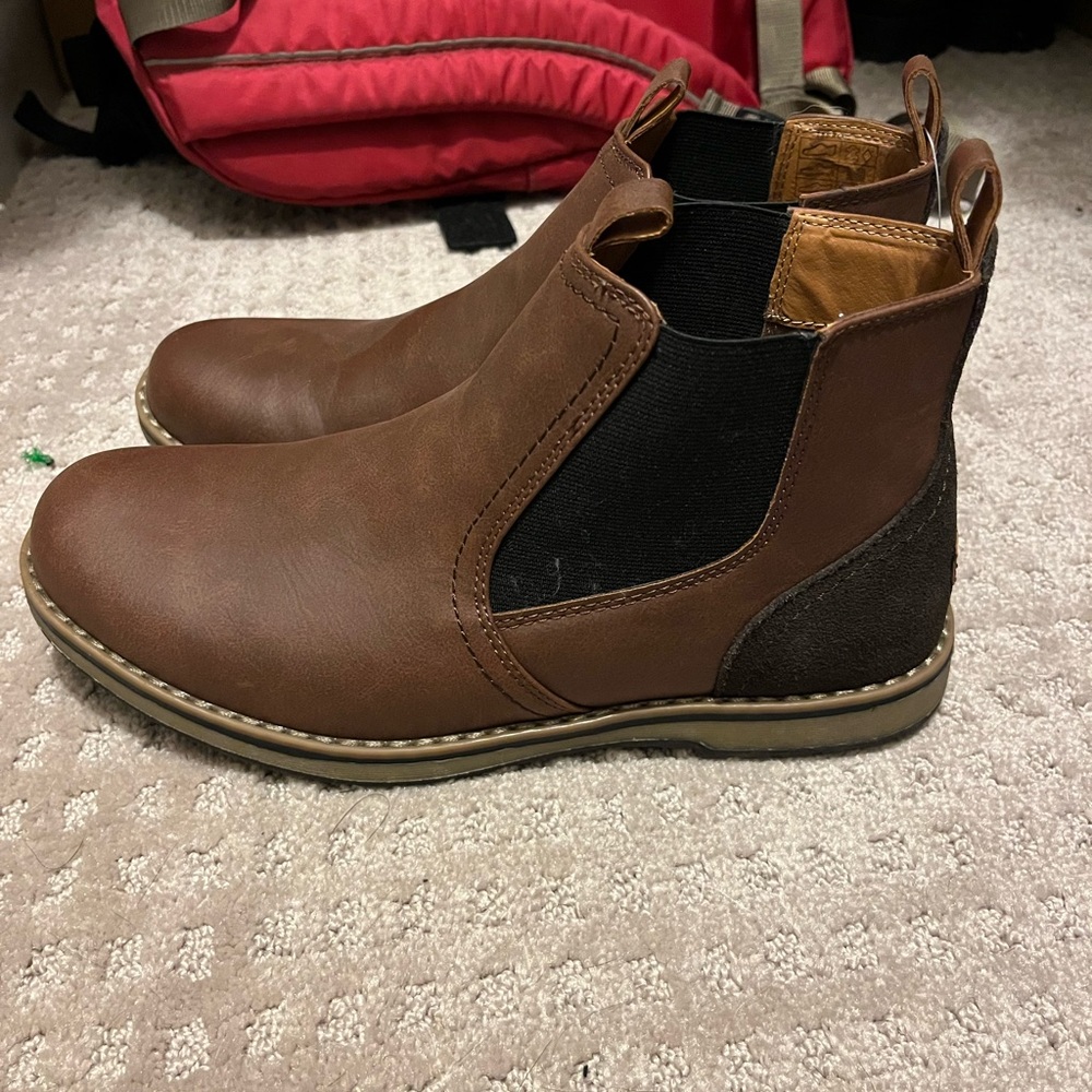 Boys Izod dress boots